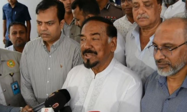 পড়াশোনা-খেলাধুলার চেয়ে রাজনীতির প্রতি মানুষের আকর্ষণ বেশি : স্পিকার