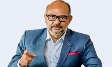 তিন বছরে দারিদ্র্যসীমার নিচে ৯০ লাখ মানুষ