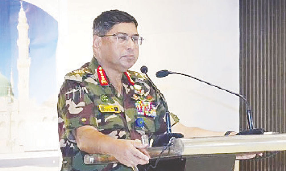 সেনা হজ কাফেলার প্রশিক্ষণ পরিদর্শন করলেন সেনাপ্রধান