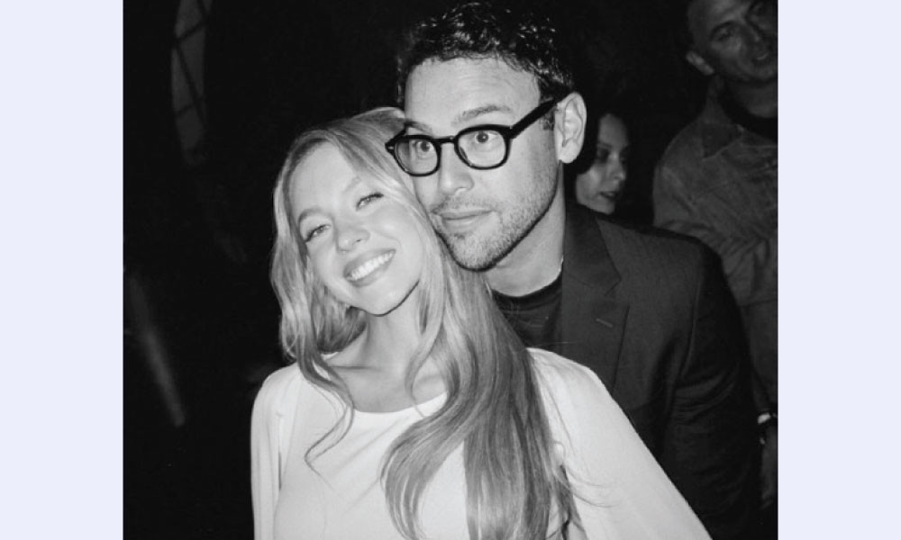 প্রেম গুঞ্জনে সিলমোহর