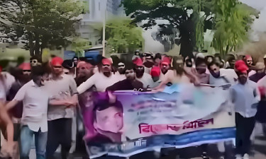 চট্টগ্রামে নিষিদ্ধ ছাত্রলীগের বিক্ষোভ মিছিল, অস্বীকার পুলিশের