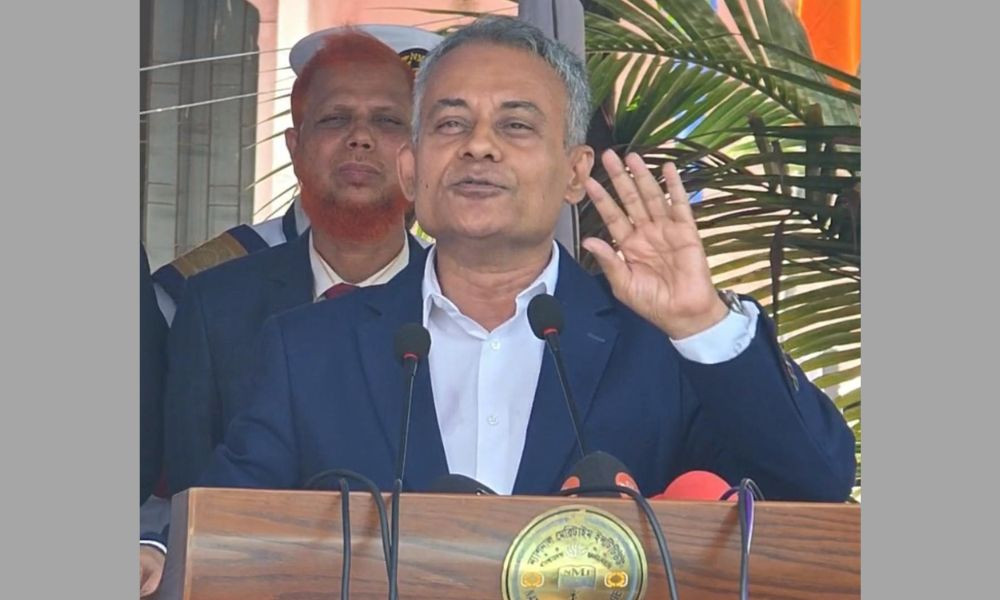 দেশে তেল সরবরাহ স্বাভাবিক, অসাধুচক্র কৃত্রিম সংকট তৈরি করছে : নৌপরিবহনমন্ত্রী