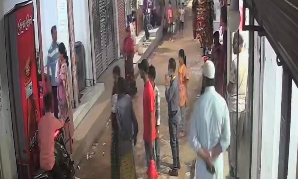 আশুলিয়ায় সুদের টাকার জন্য স্বামী-স্ত্রীকে মারধরের অভিযোগ