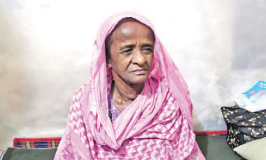 প্রধানমন্ত্রীর নির্দেশে সেই গোলাপীর বাড়িতে হচ্ছে পাকা ঘর