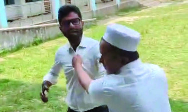 মাদরাসার প্রতিষ্ঠাতার হাতে শিক্ষক লাঞ্ছিত, ভিডিও ভাইরাল