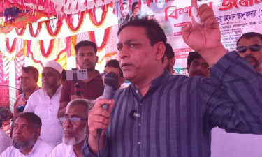 ক্ষমতায় না আসতে পেরে একদল রাস্তায় ও সংসদে পাগলামি করছে : এমপি খোকন