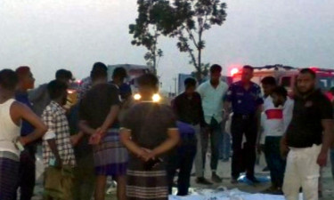 টাঙ্গাইলে বালুবাহী ট্রাকচাপায় ২ শ্রমিক নিহত