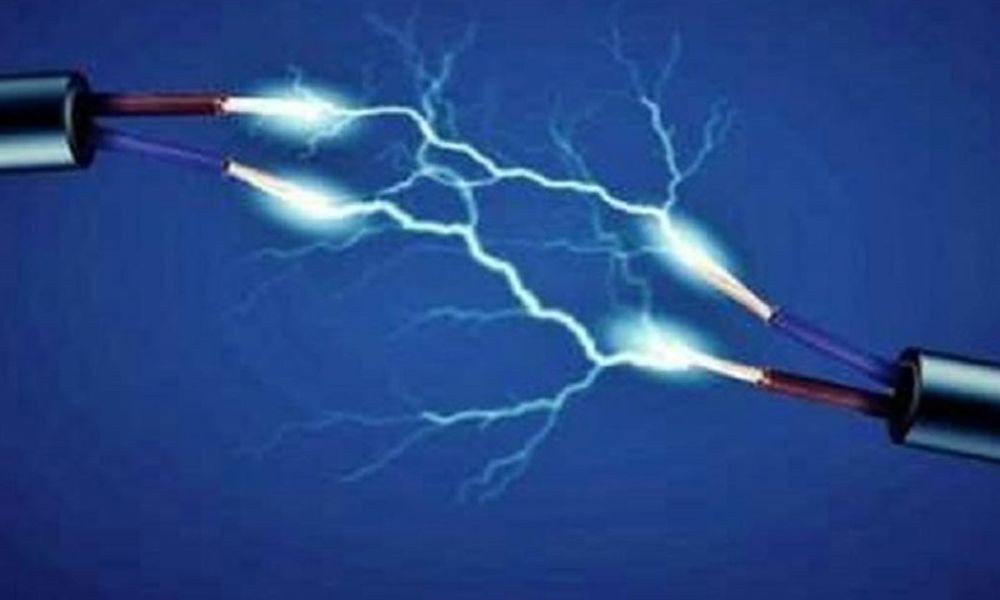 বরগুনায় বিদ্যুৎস্পৃষ্ট হয়ে ছেলের মৃত্যু, হাসপাতালে বাবা