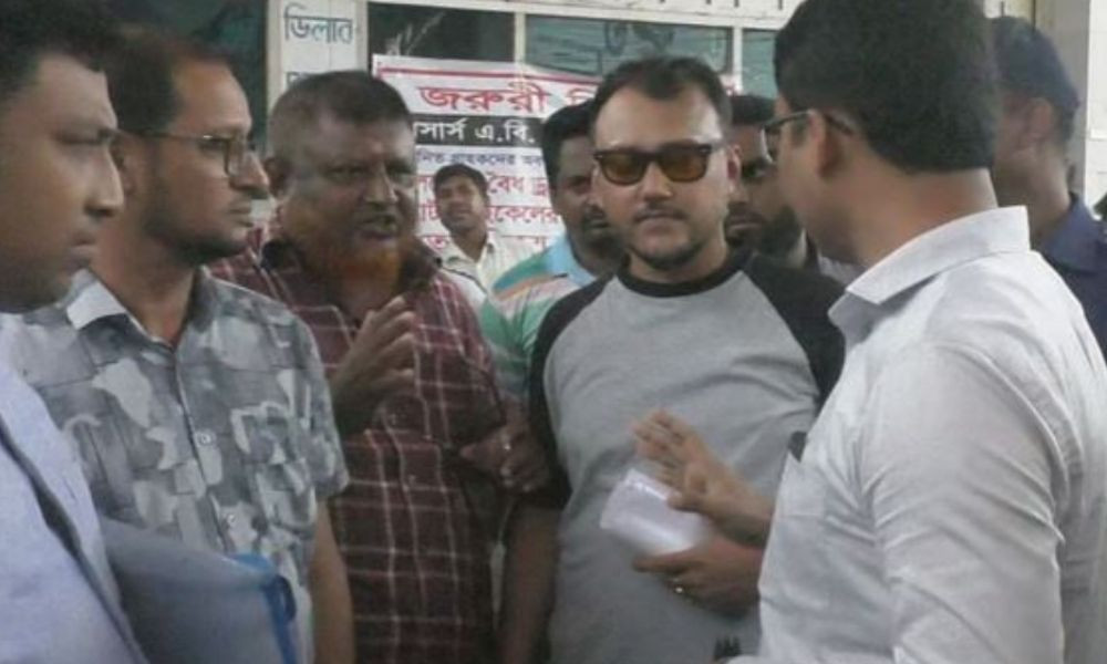 সাতক্ষীরায় বাড়তি দামে জ্বালানি তেল বিক্রি, ২ ফিলিং স্টেশনকে জরিমানা