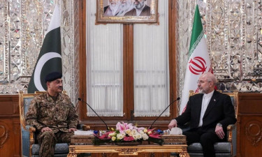 যুক্তরাষ্ট্র-ইরান চূড়ান্ত চুক্তি থেকে এখনো অনেক দূরে : ইরানের শীর্ষ আলোচক