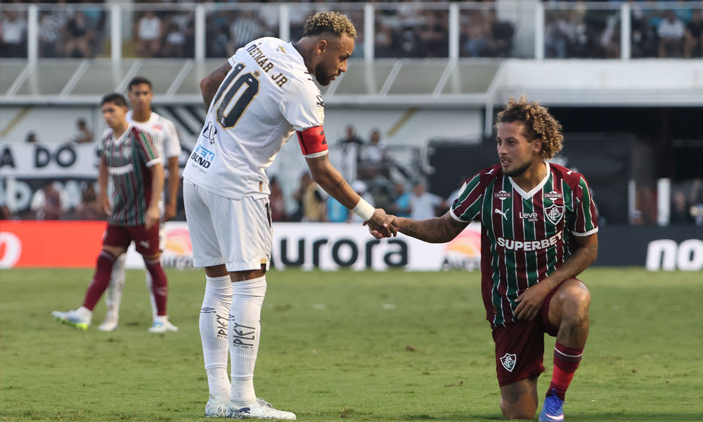 সান্তোসের হারের ম্যাচে নেইমারকে দুয়ো দিল দর্শকরা