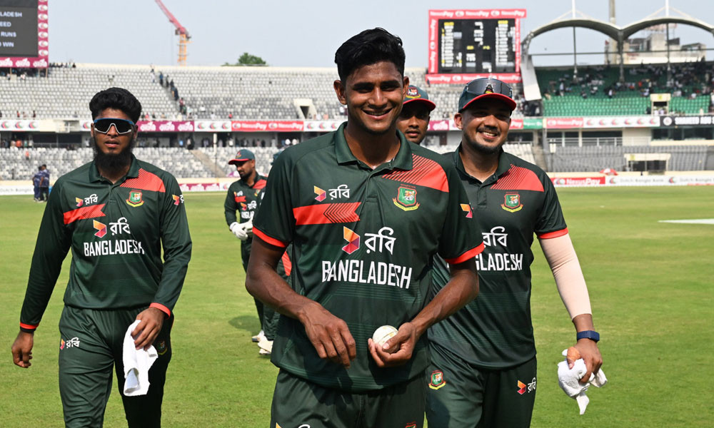 নাহিদের তোপে দুই শর নিচে থামল নিউজিল্যান্ড