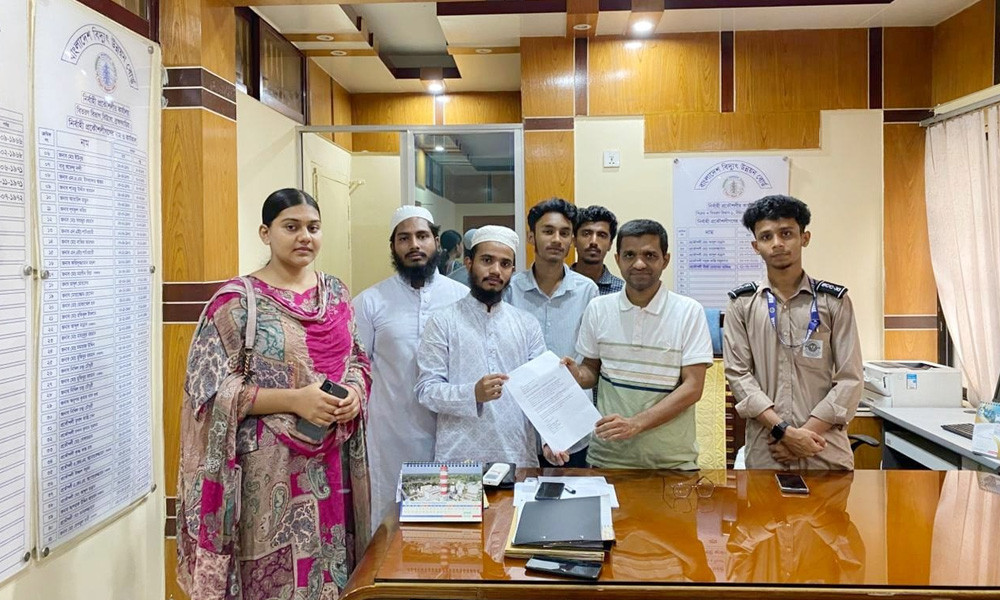 ব্রাহ্মণবাড়িয়ায় নিরবিচ্ছন্ন বিদ্যুতের দাবিতে স্মারকলিপি