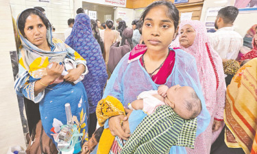 হামের ছোবলে এক দিনে ঝরল আরো ৪ শিশুপ্রাণ