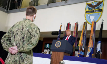 সন্দেহভাজন মাদকবাহী নৌকায় মার্কিন হামলা, নিহত ৩