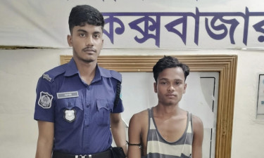 আন্দামান সাগরে ট্রলারডুবির ঘটনায় টেকনাফে আটক ৩