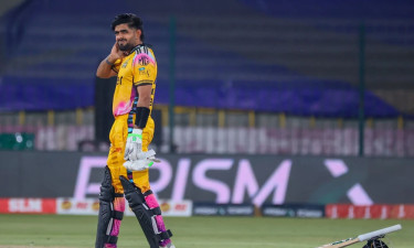 ৭৮৩ দিনের অপেক্ষার সেঞ্চুরিতে বাবরের ৪ রেকর্ড