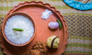 গরমে রোগ প্রতিরোধ ক্ষমতা বাড়াতে খেতে পারেন পান্তা ভাত