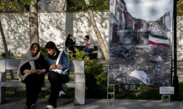 ইরানে ইন্টারনেট নিষেধাজ্ঞা ৫২ দিনে গড়াল