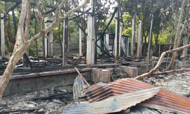 কুমিল্লায় মাদকের টাকা না পেয়ে ঘরে আগুন