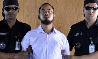 ব্লগার অভিজিৎ হত্যায় সাজাপ্রাপ্ত ফারাবীর সঙ্গে ছবি ফেসবুকে দিয়েছিলেন সাক্ষী