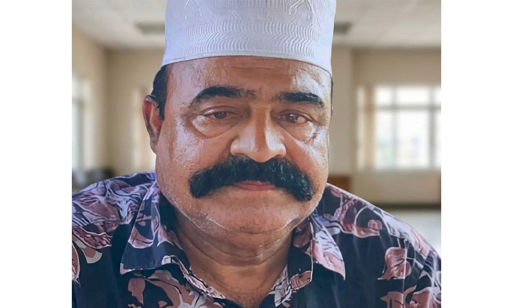 টেক্সটাইল মিলের কেয়ারটেকারকে কুপিয়ে হত্যা