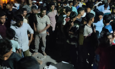 চাঁপাইনবাবগঞ্জে ট্রাকচাপায় প্রাণ গেল কিশোরের