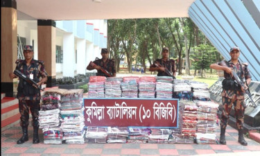 বিজিবির অভিযানে ৭২ লাখ টাকার ভারতীয় শাড়ি জব্দ