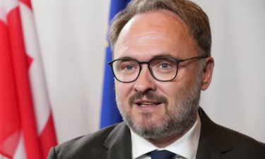 গ্রীষ্মে ইউরোপে বাড়বে সংকট, বলছে ইইউ