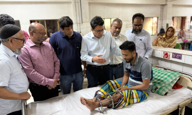 জুলাইযোদ্ধা শাহিনের চিকিৎসার খোঁজ নিলেন প্রধানমন্ত্রী