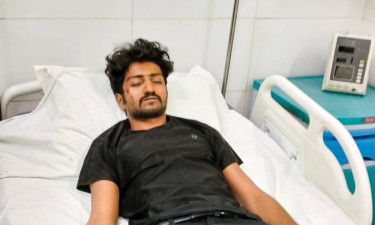 আশুলিয়ায় সন্ত্রাসীদের ছুরিকাঘাতে গুরুতর আহত সাংবাদিক