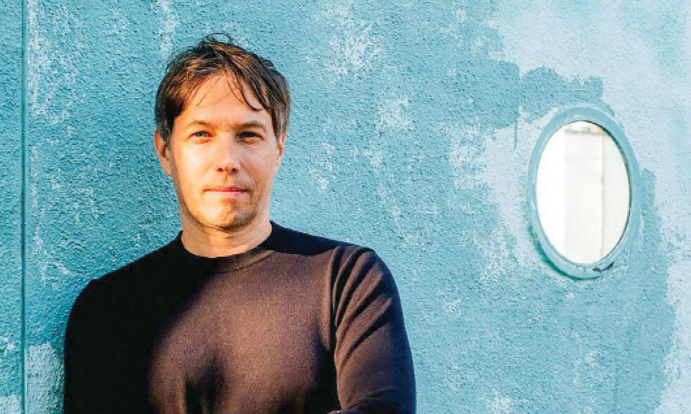 বেকারের চড়া দাম