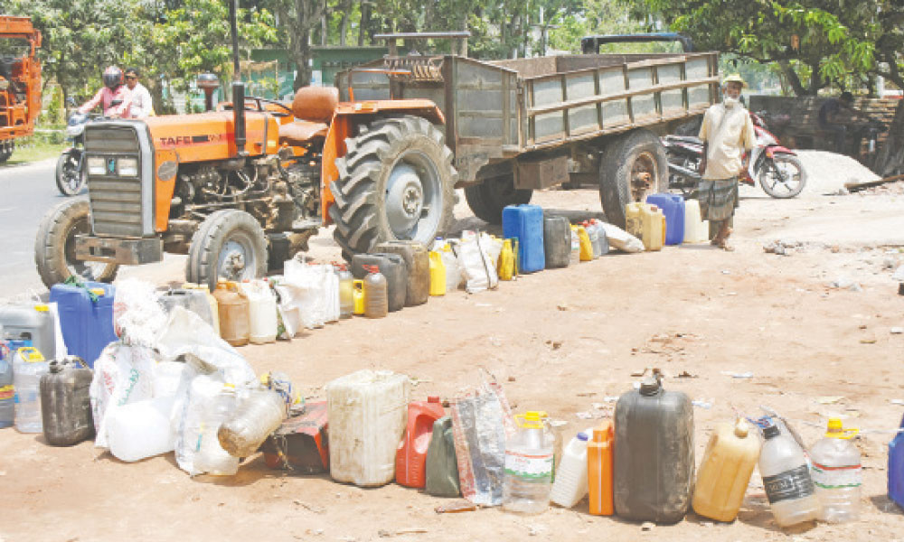 জ্বালানি তেলের দাম বাড়লেও ডিজেলের চাহিদা রয়েছে গ্রামগঞ্জে