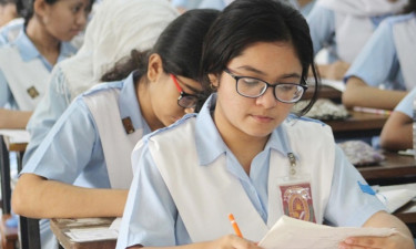 কাঁটাযুক্ত হাতঘড়ি ও ৮ মডেলের ক্যালকুলেটর ব্যবহার করতে পারবে এসএসসি পরীক্ষার্থীরা