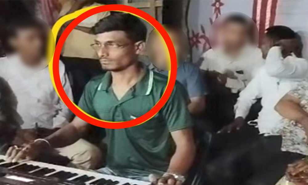 গানের অনুশীলনে ডেকে নিয়ে ছাত্রীকে ধর্ষণ, নারীসহ গ্রেপ্তার ২