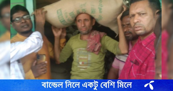 তালতলীতে জেলেদের চাল আত্মসাতের অভিযোগ প্যানেল চেয়ারম্যানের বিরুদ্ধে
