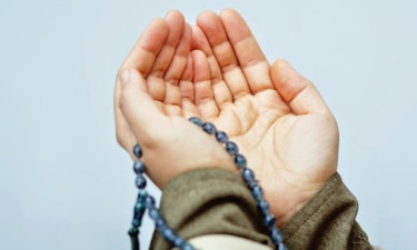 মৃত্যুর আগ-মুহূর্তে মহানবী (সা.) যে দুই দোয়া পড়েছিলেন