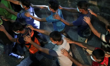 মালয়েশিয়ায় বাংলাদেশিসহ ৩৭ অভিবাসী আটক