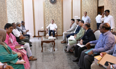 বই পড়ার অভ্যাস গড়তে সরকারের সঙ্গে কাজ করবে বিশ্বসাহিত্য কেন্দ্র