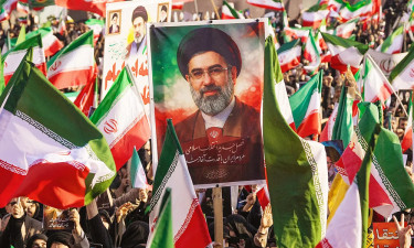 ইরানের সরকার বিভক্ত, ট্রাম্পের দাবির বাস্তবতা কী?