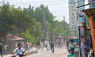 পাবনার ঈশ্বরদী সরকারি কলেজে ছাত্রদল-ছাত্রশিবির সংঘর্ষে আহত ১০