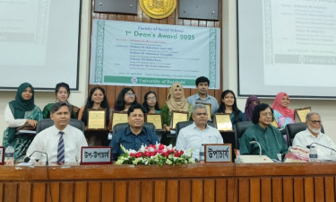 ডিনস অ্যাওয়ার্ড পেলেন রাবির ১৩ শিক্ষক-শিক্ষার্থী