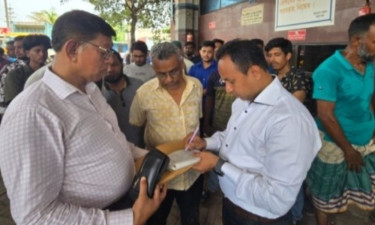 কেরানীগঞ্জে অবৈধভাবে জ্বালানি তেল বিক্রি, ব্যবসায়ীকে জরিমানা