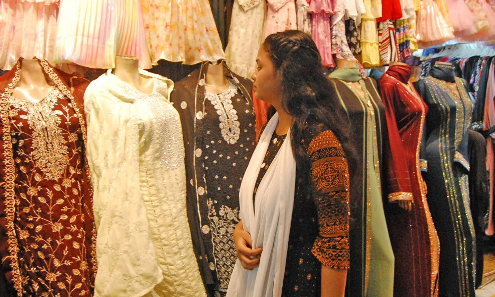 সন্ধ্যা ৭টার পর মার্কেট-দোকান বন্ধের নির্দেশ