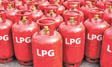 জ্বালানি নিরাপত্তায় এলপিজির শুল্ক-কর কমানোর দাবি