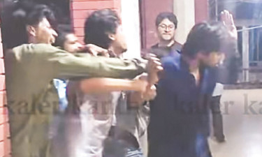 শাহবাগে ছাত্রদল-শিবির সংঘর্ষ