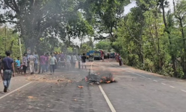 নাটোরে যুবদলের ২ গ্রুপের সংঘর্ষ, মহাসড়কে অবরোধ-আগুন