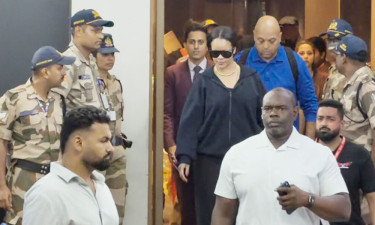 দুই বছর পর আবারও ভারতে রিহানা