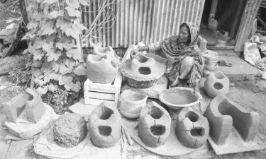 গ্যাসসংকটে বেড়েছে সিলিন্ডারের দাম