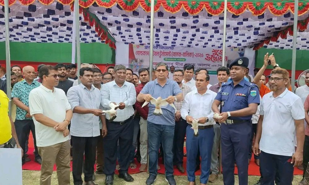 প্রতিটি শিশুকে খেলাধুলায় সম্পৃক্ত করতে সরকার বদ্ধপরিকর : মীর শাহে আলম